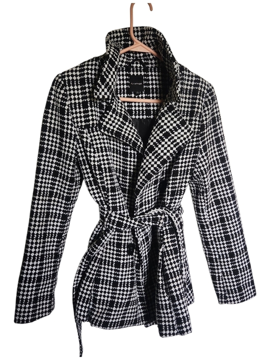 Rampage Jackets & Blazers - Black & White Houndstooth  Plaid Tie-Waist Coat Rampage  Women's Coat Size Small